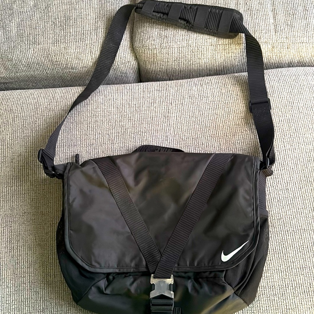 Nike crossbody bag.